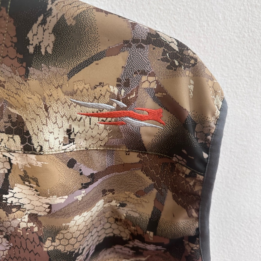 Sitka Brown and Gray Outdoor Camouflage Vest - Picture 5 of 5